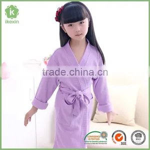 Chunky Fabric Anti-Pilling Coral Fleece Girl Bath Robe thumbnail-1