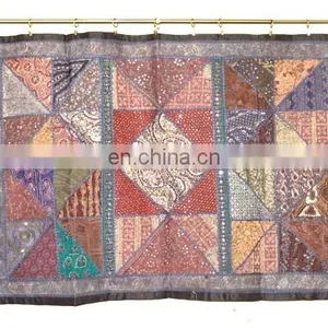 Wholesale Manufacturer Old Sari Patchwork Tapestry Wall Hangings and Tabel Runner thumbnail-4
