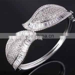 Exclusive Design Com Baguette Cut CZ New Bridal Jewelry Leaf Shape Bangle thumbnail-3