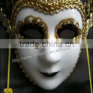 Hanging Ornament Plastic Venice Mask With Earrings Luxury Venetian Masks With Magnet for Party Carnival Decoration thumbnail-4