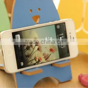 Good Design Universal Wooden Cute Rabbit Cell Phone Holder Desktop Stander Bracket thumbnail-5