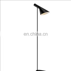 Contemporary Art Deco Metal Indoor Floor Lamp thumbnail-1