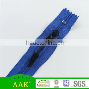 3# Nylon o Type Two Way Close End Circular Zipper thumbnail-2