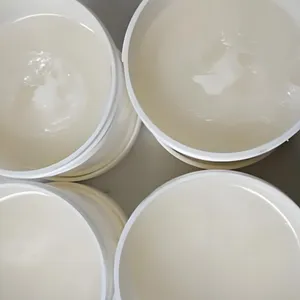 Healthy Glowing Original Pure Petroleum Jelly Raw Material for Personal Care Skin Moisturizer Lip Balm thumbnail-3