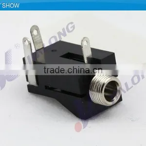 2014 Power Socket thumbnail-1