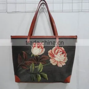 Gone With the Wind , Rose Embroidery Lady Fashion Bag thumbnail-2