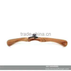 Luxury Wooden Hanger Manufacture All Kinds of Wholesale Wooden Suit Clothes Hanger thumbnail-3