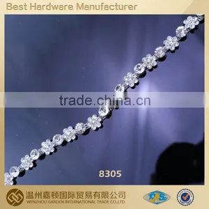 Wholesales Flower Rhinestone Trimming Chain for Wedding Dress thumbnail-1
