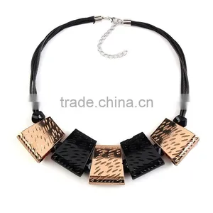 Vintage Square Alloy Pendant Simple Necklace Jewelry thumbnail-4