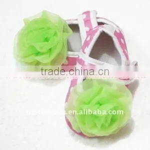 Baby Pink White Polka Dots Crib Shoes With Lime Green Rosettes thumbnail-1