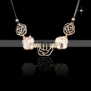 Promotional Wholesale Custom Crystal Souvenir Metal Rhinestone Necklace for Gift MCB-0010 thumbnail-1