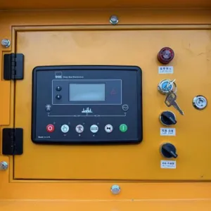 Hongrui Brand 150KW Cummins Diesel Generator Set With DSE Control Systerm DSE6120 LEROYSOMER Alternator Standard Voltage 400V 50HZ/1500rpm thumbnail-2