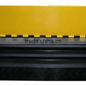Top Selling Products 2015 5 Channel Cable Cover/5 Ways Pvc Rubber Cable Cross thumbnail-1