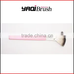 Pink Wooden Handle Fan Makeup Brush thumbnail-1