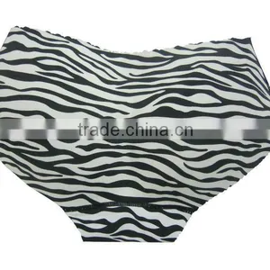 One Piece Seamless Hip Shaping Pantie thumbnail-1