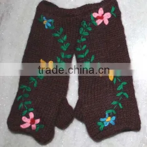 Woolen Gloves thumbnail-1