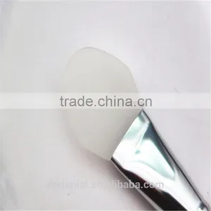 Personalized Silicone Makeup Brush Free Sample thumbnail-3