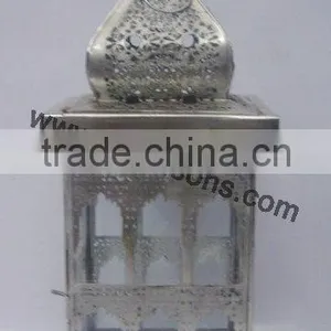 Stylish Antique Metal Lantern for Candles thumbnail-1