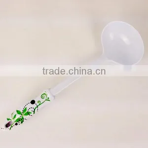 Meneed Plastic Melamine Kitchen Soup Ladle thumbnail-1