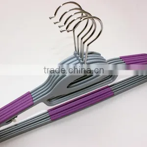 Multifunction Plastic Antiskid Wet & Dry Clothes Flocking Hanger With Pulley, Chrome Plated Hook thumbnail-4