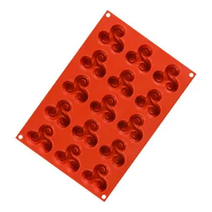 Free Sample Food Grade Heat Resistant Nontoxic Silicone Cake Mold Baking Mousse Pudding Mold Tool Fingertip thumbnail-4