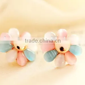Coral Roses Earrings Daisy Flower Earrings Flower Stud Earrings thumbnail-1