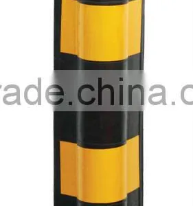 Recycled Rubber Round Parking Corner Guard With Yellow Reflective Tapes thumbnail-2