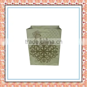 China Supplier Cute Two-side Paper Gift Bag thumbnail-6