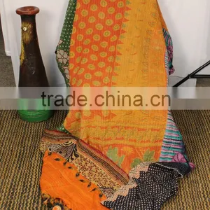 Beautiful Indian Ethnic Quilts Kantha Patchwork Sari Quilt Indian Baby Quilt thumbnail-1