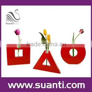 Unique Red Resin Vase thumbnail-1