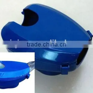 Racing Pigeon Holder for Injection Feeding Racing Pigeon Holder for Injection Feeding thumbnail-1