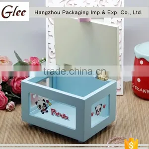 Marvelous Elegant Lovely Wooden Jewellery Box thumbnail-3