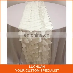 High Quality New Design White Decoration Table Runner thumbnail-2