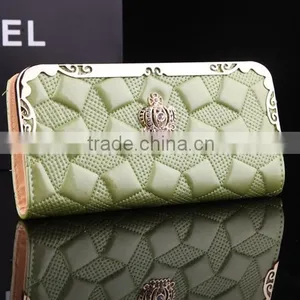 Europe Fashion Crown Emboss Women Patent Leather Wallet thumbnail-2