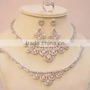 Fashion Costume Clear CZ 4pcs Jewellery Set thumbnail-1