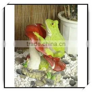 Animal Decoration Green Frog on a Red Mushroom Outdoor Decor thumbnail-1