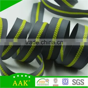 5#Plastic Long Chain Waterproof Zipper thumbnail-1