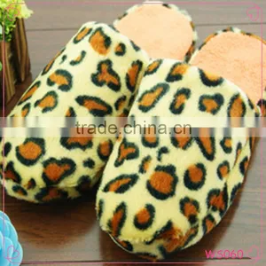 Leopard Print Winter Soft Bedroom Slippers Fashion Household Slippers Wholesale thumbnail-1