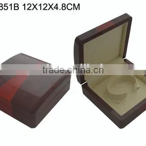 W851B High Glossy Velvet Lining Painted Wooden Jewelry Bracelet Box thumbnail-1