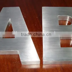Multifunctional Mixed Metal and Nonmetal Professional CNC Laser Cutting Machine CO2 Laser Tube thumbnail-2