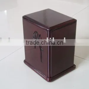 Urn thumbnail-1
