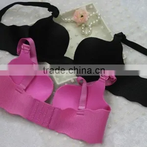 U Plunge Deep V Silk Seamless Bra thumbnail-3