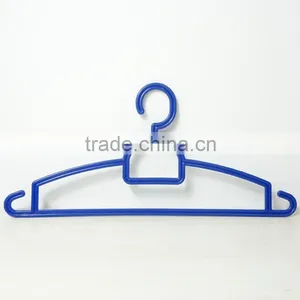 Plastic Expandable Clothes Hanger thumbnail-2