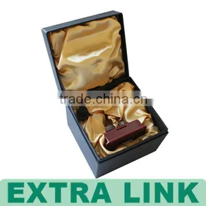 Newest Style Wine Bottle Package MDF Wood Material Satin Insert Champagne Glass Gift Box thumbnail-6