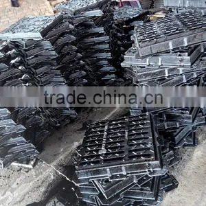 Light Duty Ductile Cast Iron Rectangular Manhole Cover for Road Sewerage System Usages thumbnail-1