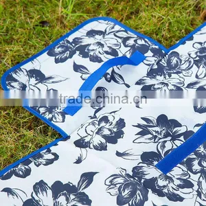 Waterproof Strong Portable Travel Rug Fold up Picnic Blanket thumbnail-5