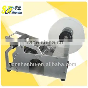 Semi-automatic Round Bottle Sticker Labeling Machine thumbnail-1