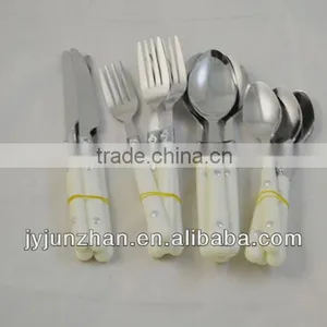 16pcs Cutlery Sets in Plastic Basket Packing With Plastic Handle of Nice Design and OEM Quality thumbnail-1