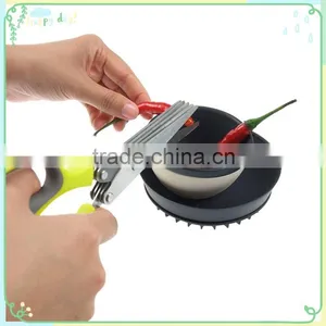 Chop Garden Fresh Herbs With Anti-Slip Silicone Coated On The Handle Freshcut Gourmet Herb Scissors thumbnail-3