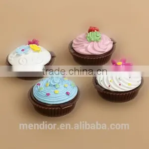Mendior Wholesale Cupcake Gift Flower Lip Balm Set Fruit Organic Essence Christmas Birthday Gift 4pcs/set/box Support OEM thumbnail-3